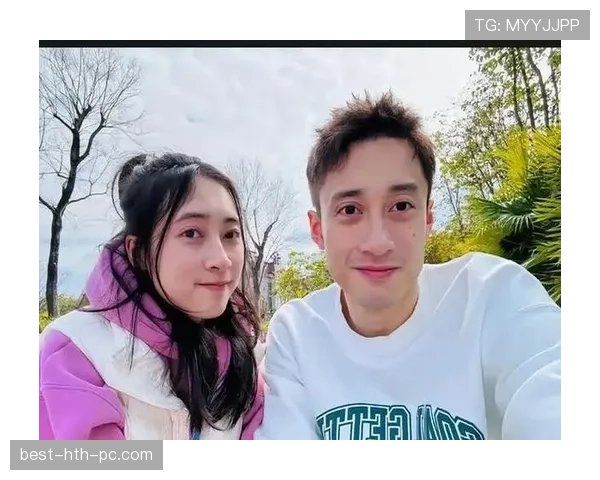 练俊杰家的冰箱里塞满了蛋白粉，连饮料都得排队等位置
